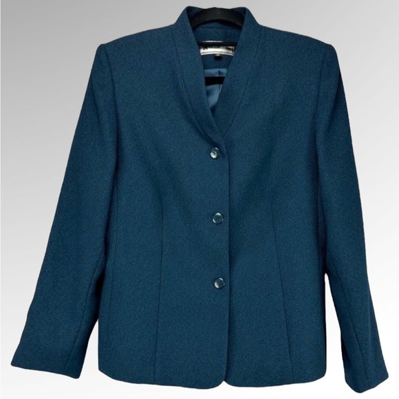 Travis Ayers Dresses & Skirts - Travis Ayer’s suit set